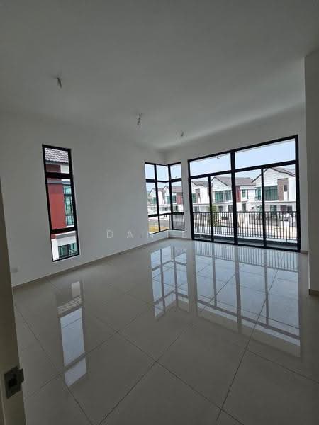 2-storey Terraced House for Sale in Setia Eco Gardens (Gelang Patah) - Daniel Yong - Living Room - PropertyGuru.com.my