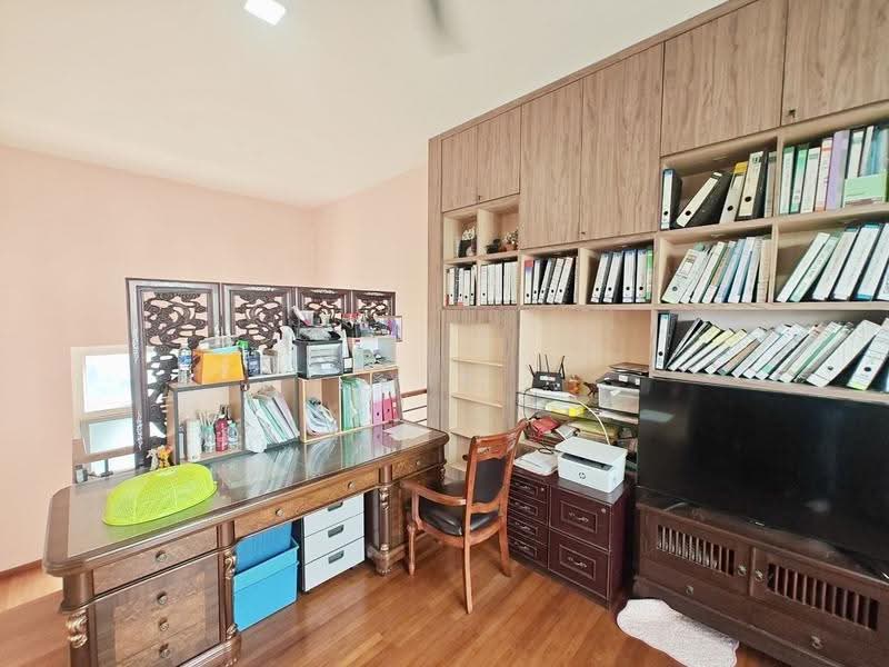 Bungalow House untuk Dijual di Senibong Cove (Masai) - Yik Tat - Study - PropertyGuru.com.my