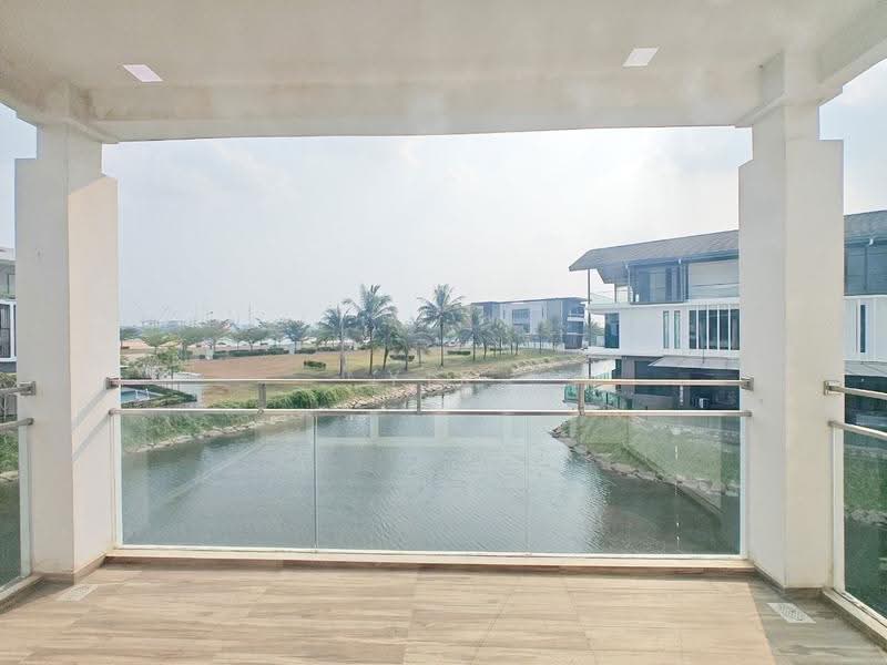 Bungalow House untuk Dijual di Senibong Cove (Masai) - Yik Tat - Balcony - PropertyGuru.com.my