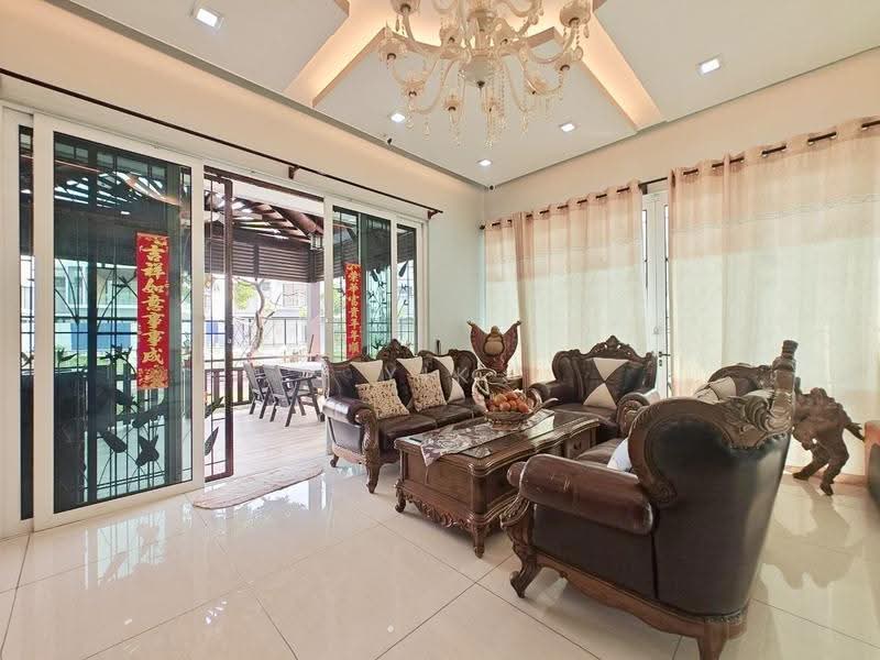 Bungalow House untuk Dijual di Senibong Cove (Masai) - Yik Tat - Living Room - PropertyGuru.com.my