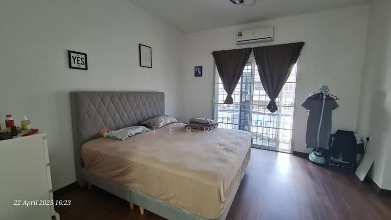 Rumah Teres untuk Dijual di Kajang (Selangor) - Terry Chen - PropertyGuru.com.my