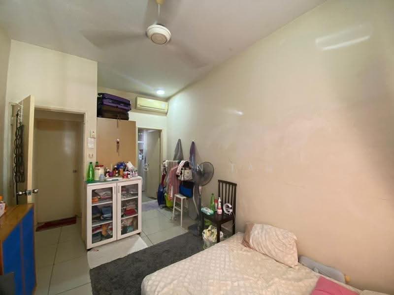 Kediaman Servis untuk Dijual di OUG Parklane - Jashen Tan - Bedroom - PropertyGuru.com.my