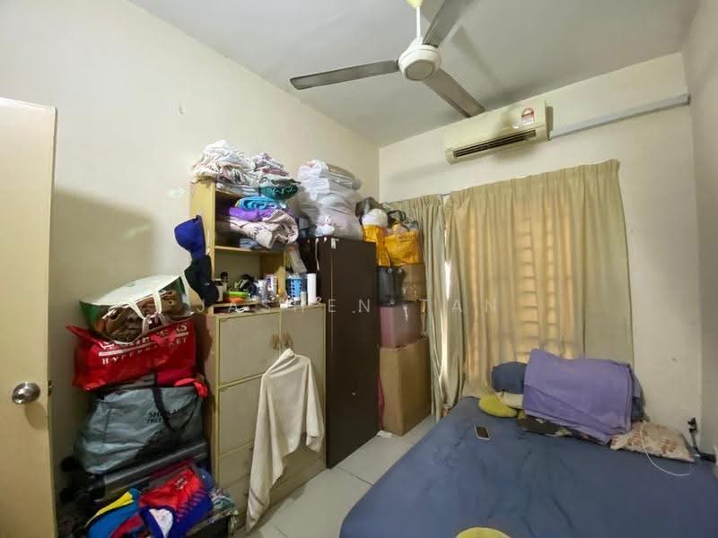 Kediaman Servis untuk Dijual di OUG Parklane - Jashen Tan - Bedroom - PropertyGuru.com.my