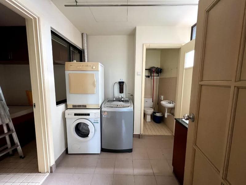 Service Residence for Rent at 3 Kia Peng - GAN WEY SAND - Bathroom - PropertyGuru.com.my
