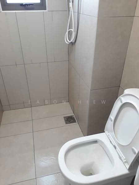 Service Residence for Rent at Kenwingston Platz - Eason Hiew - PropertyGuru.com.my