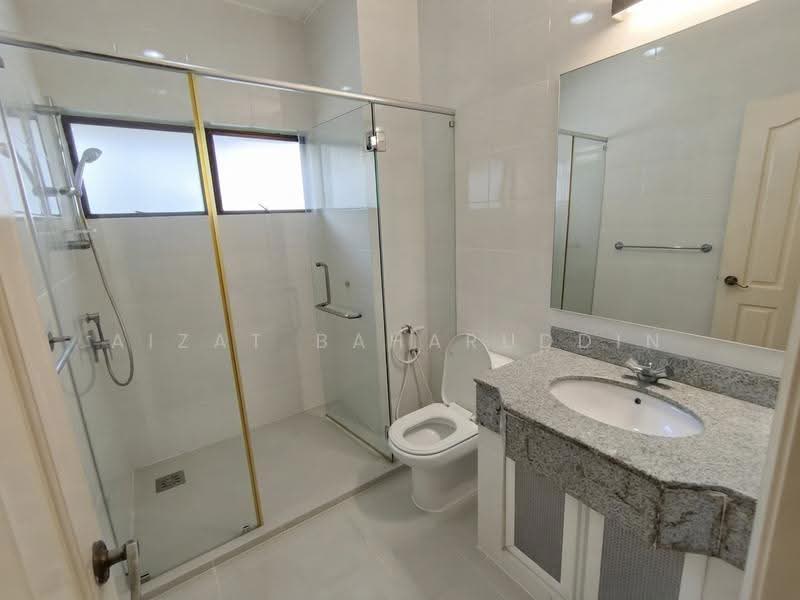 Pangsapuri untuk Disewa di Pangsapuri Villa Bolton - Aizat Baharuddin - Bathroom - PropertyGuru.com.my