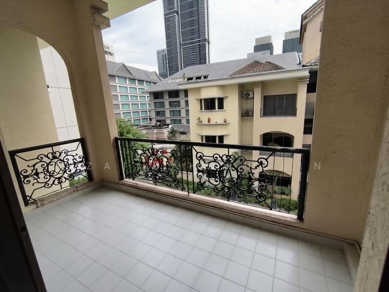 Pangsapuri untuk Disewa di Pangsapuri Villa Bolton - Aizat Baharuddin - Balcony - PropertyGuru.com.my