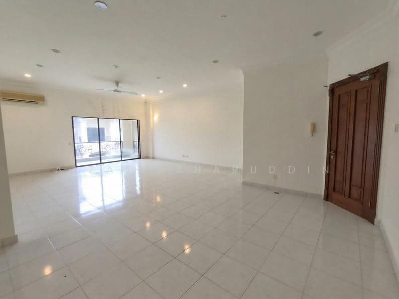 Pangsapuri untuk Disewa di Pangsapuri Villa Bolton - Aizat Baharuddin - Living Room - PropertyGuru.com.my