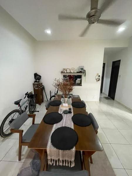 Rumah Teres 2-Tingkat untuk Dijual di Bukit Jelutong (Shah Alam) - Lina Aziz - Dining Room - PropertyGuru.com.my