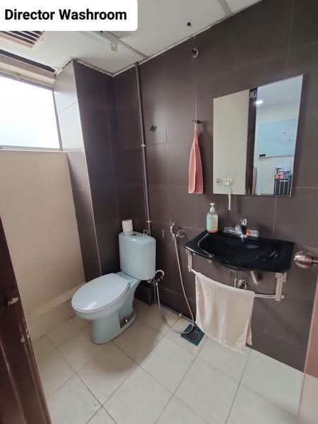 Shop / Office for Sale in Petaling Jaya (Selangor) - Eric Cheng - Bathroom - PropertyGuru.com.my