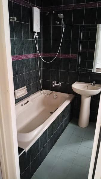Bungalow House for Rent in Melaka City (Melaka) - Woon . - PropertyGuru.com.my