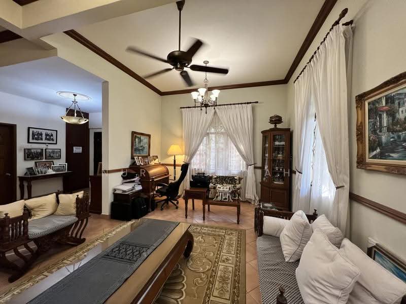 Bungalow House untuk Dijual di Bukit Jelutong (Shah Alam) - Nur Diyanah - Living Room - PropertyGuru.com.my