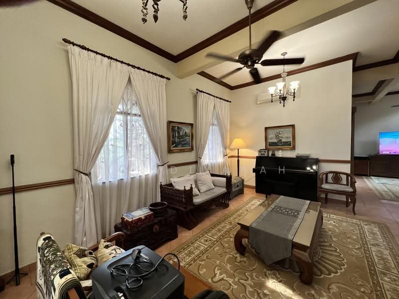 Bungalow House untuk Dijual di Bukit Jelutong (Shah Alam) - Nur Diyanah - Living Room - PropertyGuru.com.my