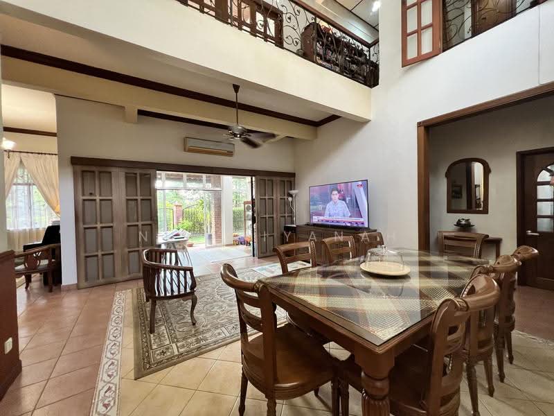 Bungalow House untuk Dijual di Bukit Jelutong (Shah Alam) - Nur Diyanah - Living Room - PropertyGuru.com.my