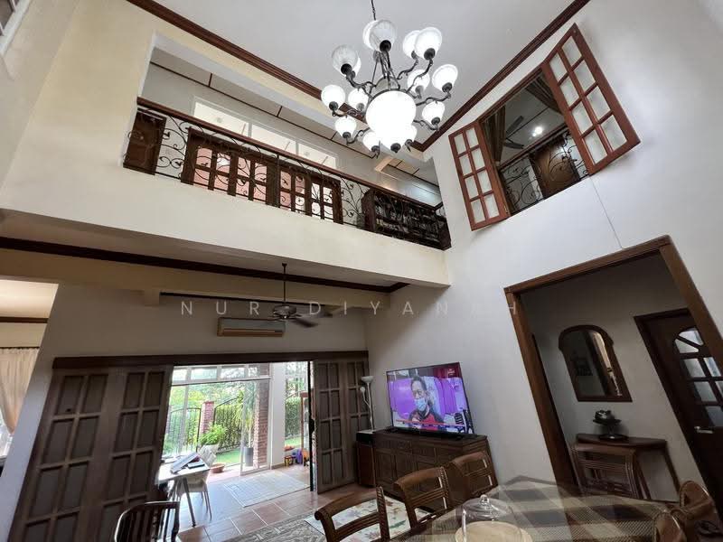 Bungalow House untuk Dijual di Bukit Jelutong (Shah Alam) - Nur Diyanah - Living Room - PropertyGuru.com.my