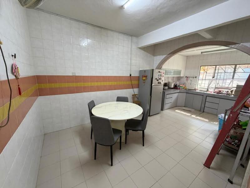 2-storey Terraced House for Sale in Taman Sri Bintang (Kepong) - Tris Jong - Kitchen - PropertyGuru.com.my