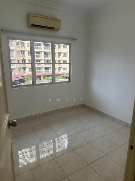 Kondominium untuk Dijual di Endah Puri - Annie Lee - Bedroom - PropertyGuru.com.my