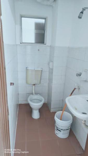 Pangsapuri untuk Disewa di Flora Damansara Apartment - Vincent Yong - Bathroom - PropertyGuru.com.my