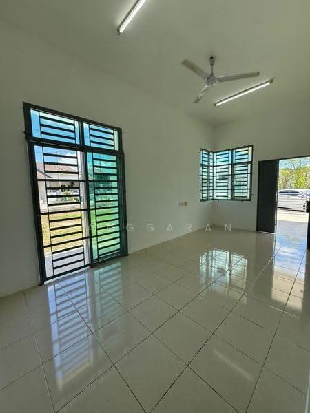 Rumah Teres 1-Tingkat untuk Disewa di Lunas (Kedah) - Sanggaran Muniandy - Living Room - PropertyGuru.com.my