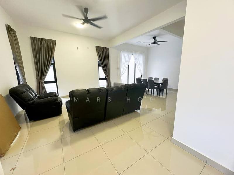 Rumah Kluster untuk Disewa di Bandar Pulai Jaya (Kulai) - Mars Hoe - Living Room - PropertyGuru.com.my