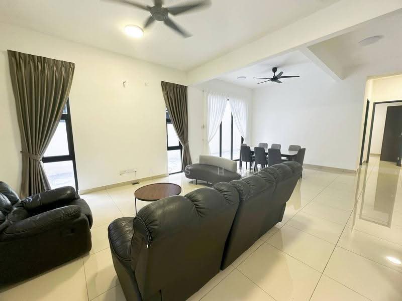 Rumah Kluster untuk Disewa di Bandar Pulai Jaya (Kulai) - Mars Hoe - Living Room - PropertyGuru.com.my