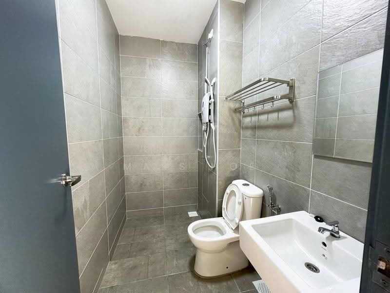 Rumah Kluster untuk Disewa di Bandar Pulai Jaya (Kulai) - Mars Hoe - Bathroom - PropertyGuru.com.my