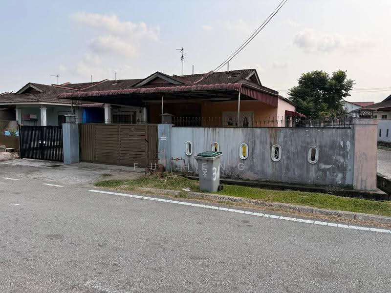 1-storey Terraced House for Sale in Taman Kota Masai (Pasir Gudang) - Fu Heng Chong - Exterior - PropertyGuru.com.my
