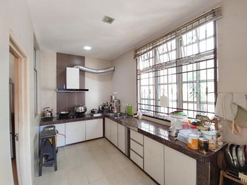 Rumah Berkembar untuk Dijual di Taman Cheng Setia (Cheng) - Carman Lua - Kitchen - PropertyGuru.com.my