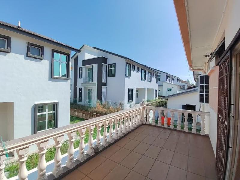 Rumah Berkembar untuk Dijual di Taman Cheng Setia (Cheng) - Carman Lua - Exterior - PropertyGuru.com.my