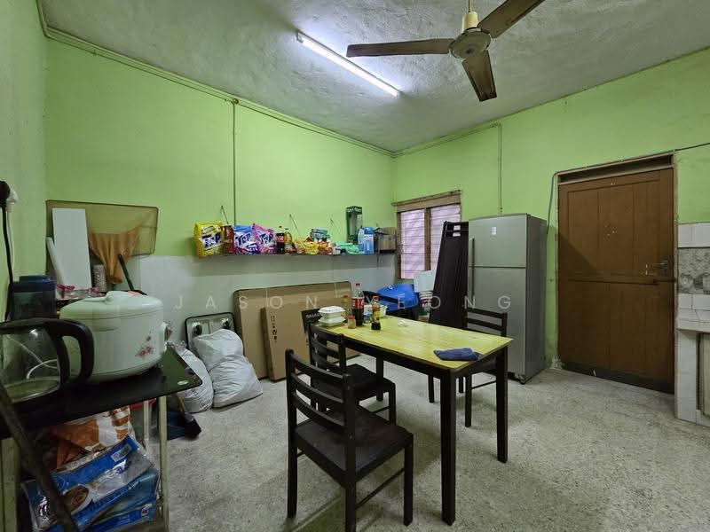 Terraced House for Sale in Taman Klang Utama (Kapar) - Jason Yeong - Kitchen - PropertyGuru.com.my