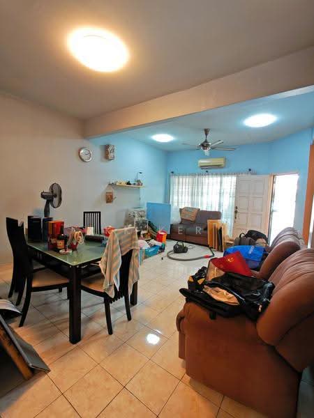 Rumah Teres 2-Tingkat untuk Disewa di Taman Putra Prima (Puchong) - Ker KK - Living Room - PropertyGuru.com.my