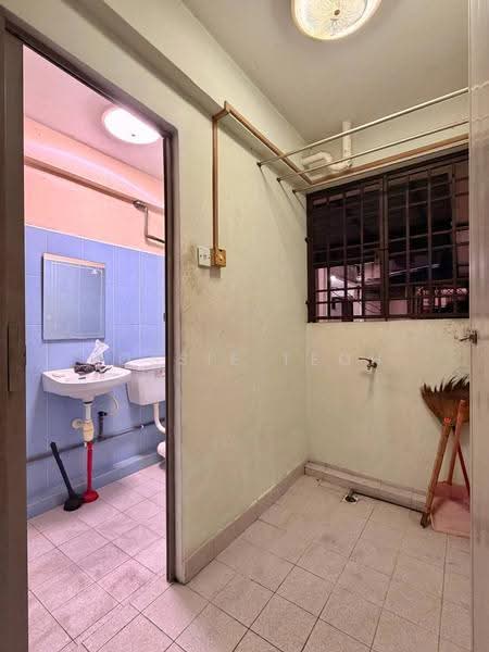 Pangsapuri untuk Disewa di Pearl Tower (Ria) - Jossie Teoh - Bathroom - PropertyGuru.com.my