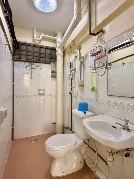 Pangsapuri untuk Disewa di Pearl Tower (Ria) - Jossie Teoh - Bathroom - PropertyGuru.com.my