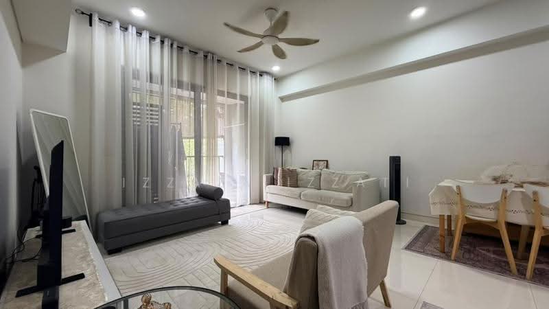 Kediaman Servis untuk Disewa di Radia Residences - Izzaza Izzati - Living Room - PropertyGuru.com.my