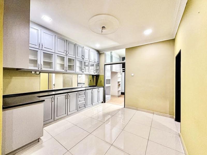 Rumah Teres 2-Tingkat untuk Dijual di Kajang (Selangor) - Alif Saad - Kitchen - PropertyGuru.com.my