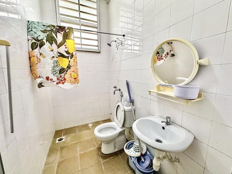 Rumah Teres 2-Tingkat untuk Dijual di Kajang (Selangor) - Alif Saad - Bathroom - PropertyGuru.com.my