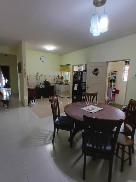Kondominium untuk Dijual di Unipark Condominium - Nurulbahtiah Mahmud - Kitchen - PropertyGuru.com.my