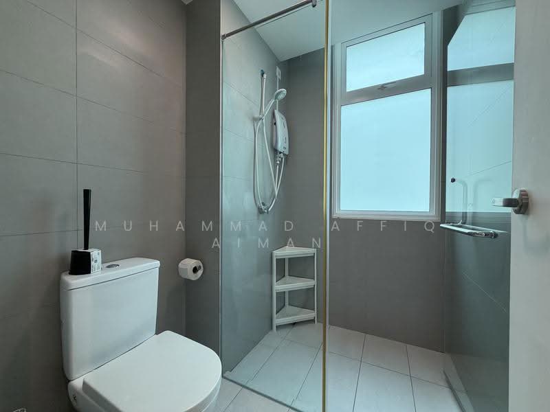 Condominium for Rent at Ferringhi Residence 2 - Muhammad Affiq Aiman Hamdan - Bathroom - PropertyGuru.com.my