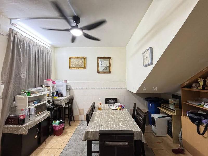 Rumah Teres 2-Tingkat untuk Dijual di Shah Alam (Selangor) - Syamsul Ilham - Dining Room - PropertyGuru.com.my