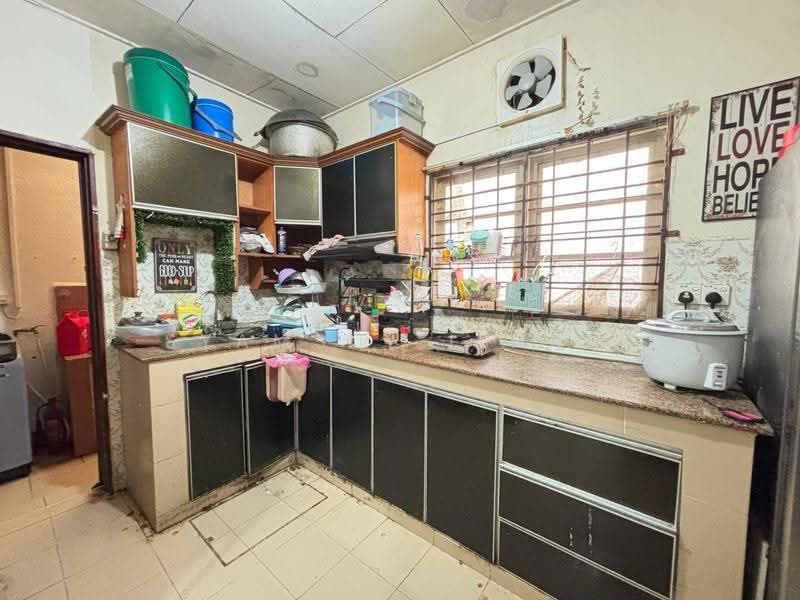 Rumah Teres 2-Tingkat untuk Dijual di Shah Alam (Selangor) - Syamsul Ilham - Kitchen - PropertyGuru.com.my