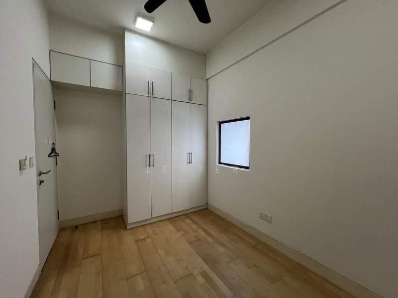 Kediaman Servis untuk Dijual di Radia Residences - Lester Lee - Interior - PropertyGuru.com.my