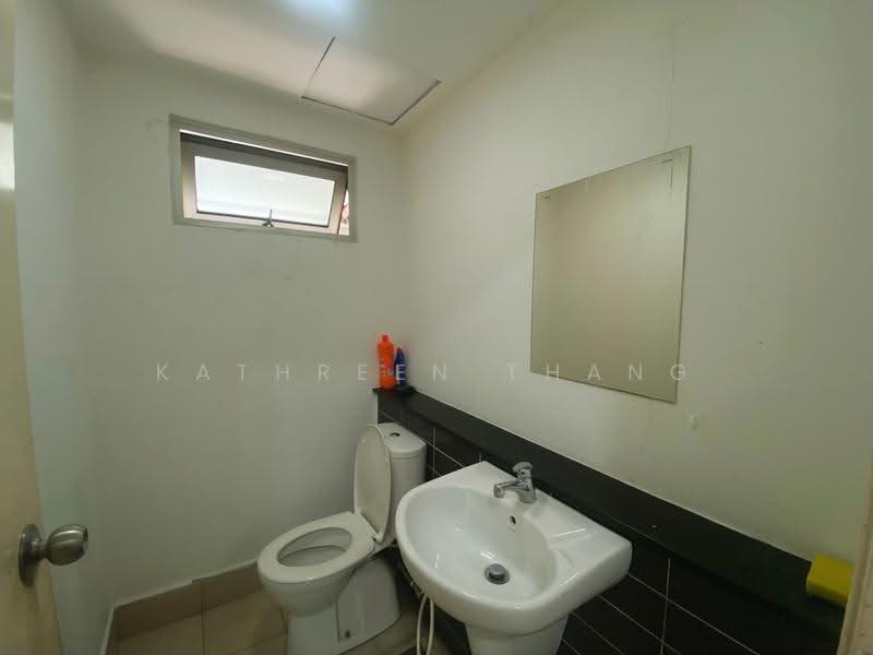Kondominium untuk Dijual di The Saffron - Kathreen Thang - Bathroom - PropertyGuru.com.my