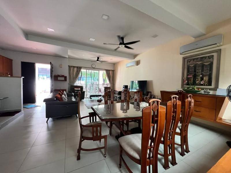 Rumah Teres 2-Tingkat untuk Dijual di Bangsar (Kuala Lumpur) - Calvin Poh - Living Room - PropertyGuru.com.my
