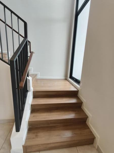 Rumah Teres 2-Tingkat untuk Dijual di Bandar Rimbayu (Telok Panglima Garang) - Steve Lim - Staircase - PropertyGuru.com.my
