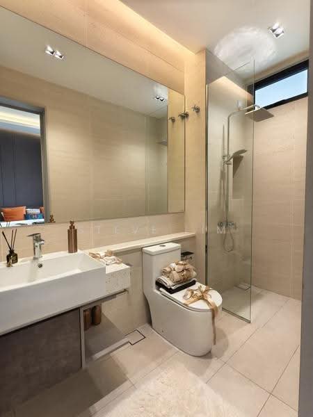 Rumah Teres 2-Tingkat untuk Dijual di Bandar Rimbayu (Telok Panglima Garang) - Steve Lim - Master Bathroom - PropertyGuru.com.my