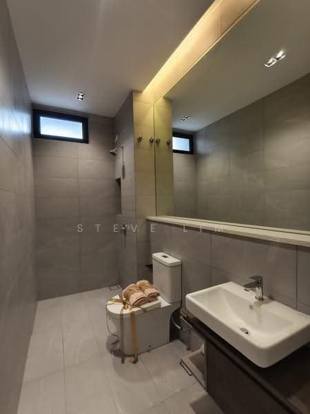 Rumah Teres 2-Tingkat untuk Dijual di Bandar Rimbayu (Telok Panglima Garang) - Steve Lim - Bathroom 2 - PropertyGuru.com.my