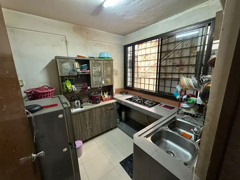 Rumah Flat untuk Dijual di Sri Lanang - Daniel Yong - Kitchen - PropertyGuru.com.my