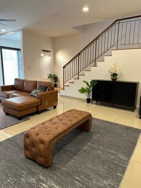 Rumah Teres untuk Dijual di Seremban (Negeri Sembilan) - Emma R - Living Room - PropertyGuru.com.my