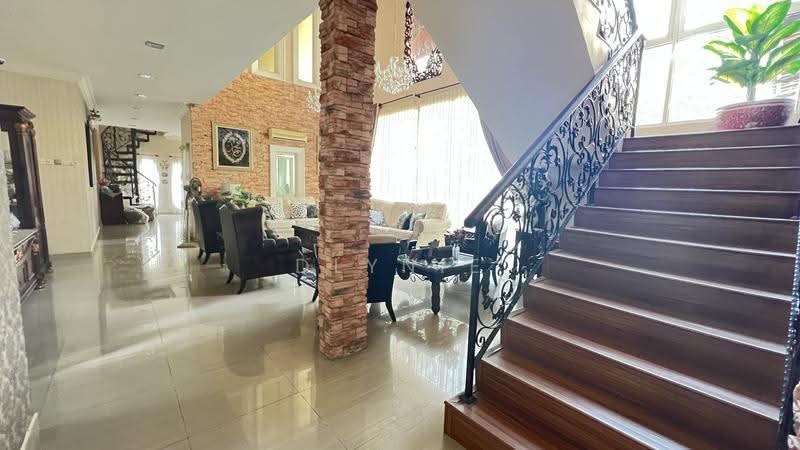 Bungalow House untuk Dijual di Saujana Impian (Kajang) - Dlynie Ooi - Living Room - PropertyGuru.com.my