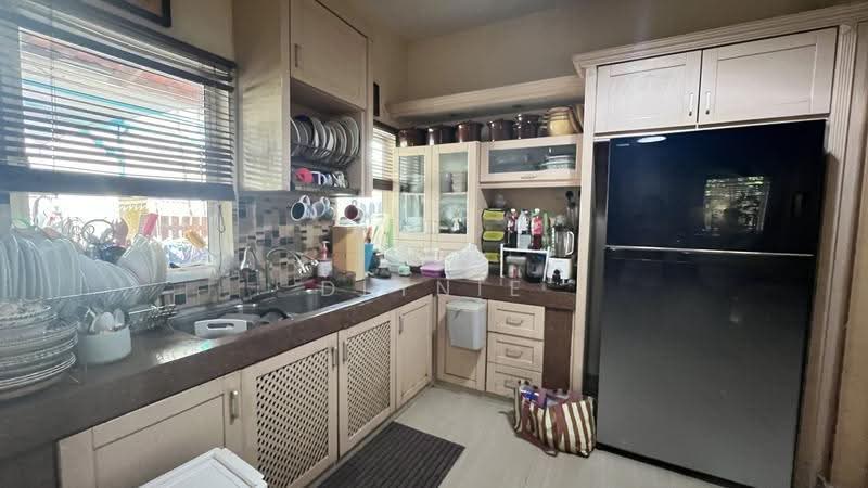 Bungalow House untuk Dijual di Saujana Impian (Kajang) - Dlynie Ooi - Kitchen - PropertyGuru.com.my